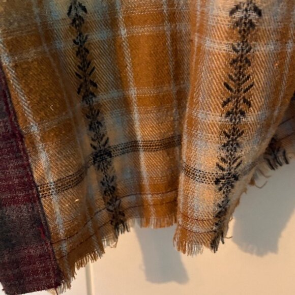 NWOT - NATURAL LIFE Women's Patchwork Plaid Button Down Shirt - Brown and Black - Picture 4 of 7